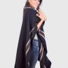 Collar Black Soft Alpaca Poncho “Unay”