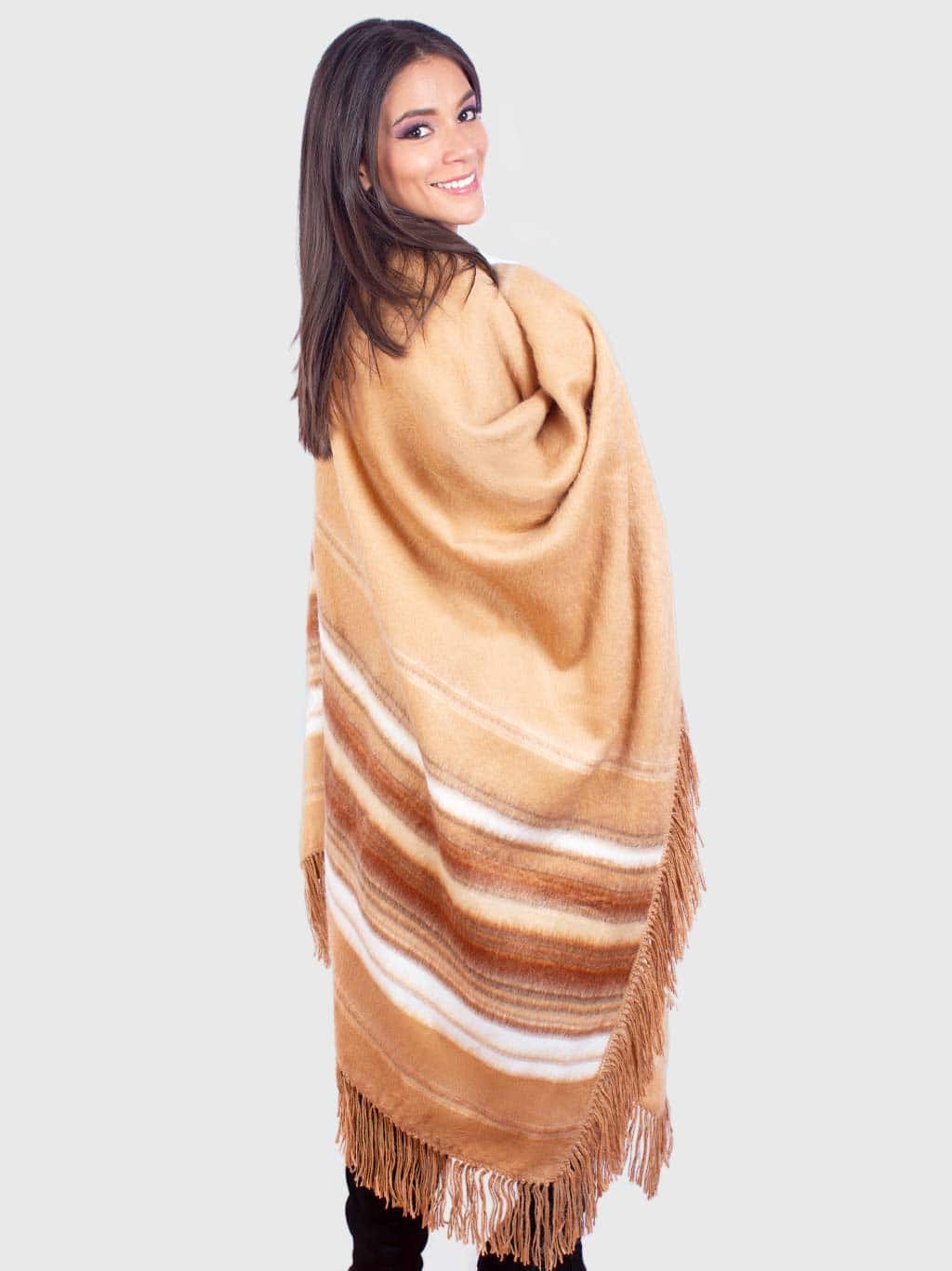 Beige Soft Alpaca Poncho “Yuriana”
