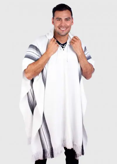 Hoddie White Alpaca Poncho “Killari”