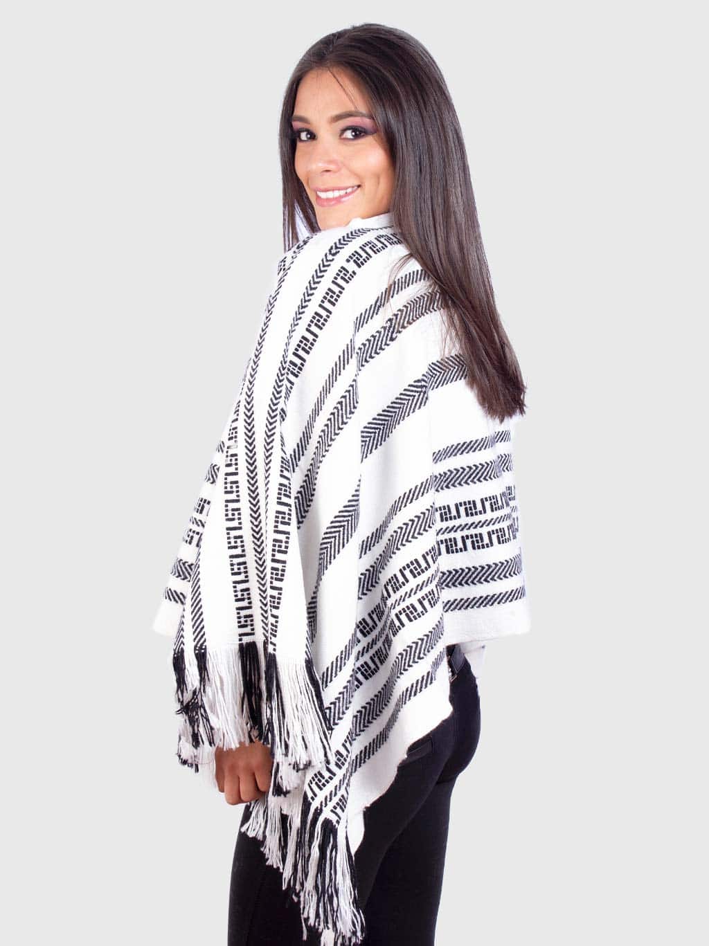 White Alpaca Poncho with Geometric Black Design “Nazca”