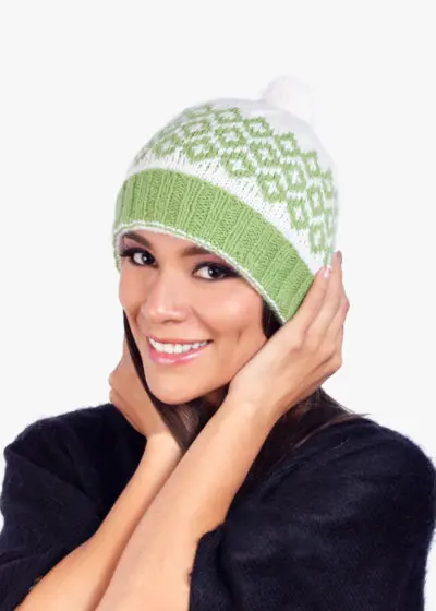 Alpaca Skull Hat in green and White