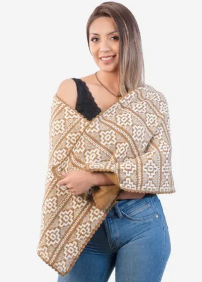 INTI0243 PERUVIAN ALPACA SHAWL WITH ANDEAN PATTERN