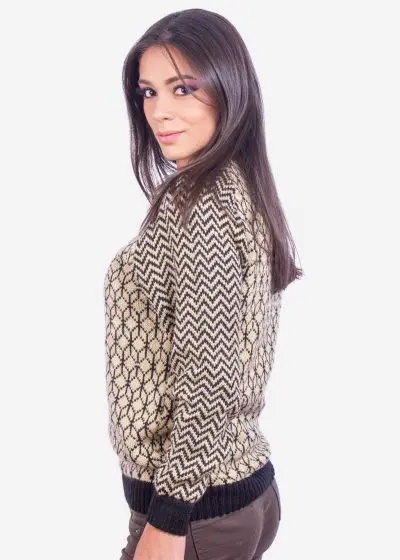 INTI0399 INTI ALPACA Alpaca Sweater for Women - Black and Beige Crewneck - Sweater for Winter