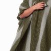 INTI0459 INTI ALPACA Mens Hooded Poncho - Alpaca Cloak Cape for winter Season - Western Cowboy knitted in Green Wool