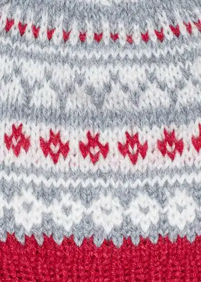 INTI ALPACA Christmas Alpaca Beanie Hat for Women with Pom Pom - Handmade with Peruvian Alpaca Wool for Outdoor and Indoor Gray